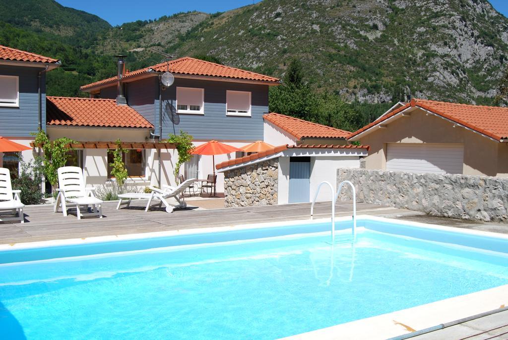 Les Terrasses De Castelmerle Niaux 객실 사진